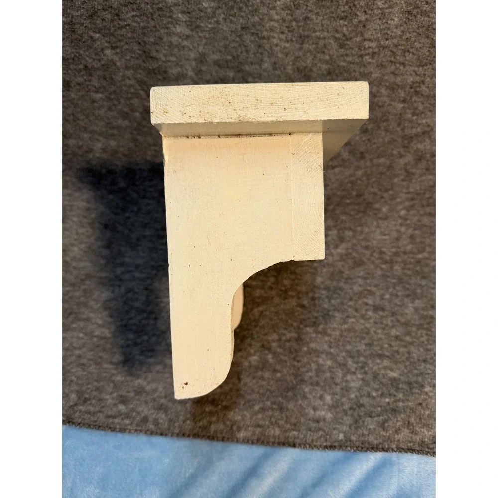 VTG Small Wood Wall Shelf Heart Cutout Cream Floating Display Farmhouse Decor